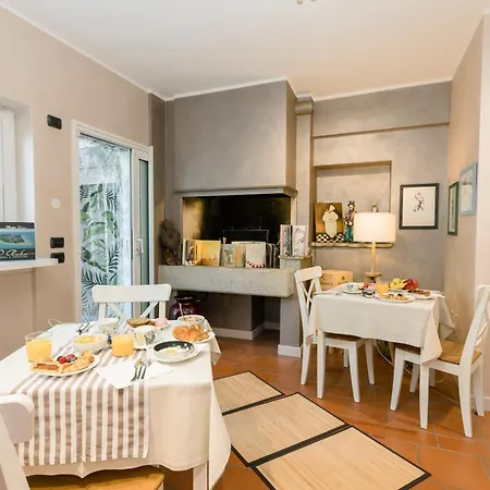 Charming Bed and Breakfast 4*