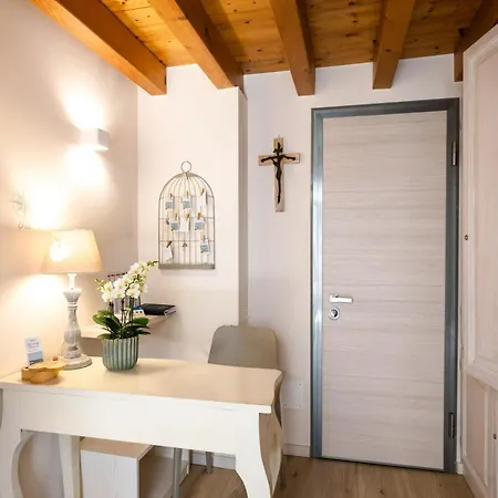 Bed and Breakfast Charming Σιρμιόνε