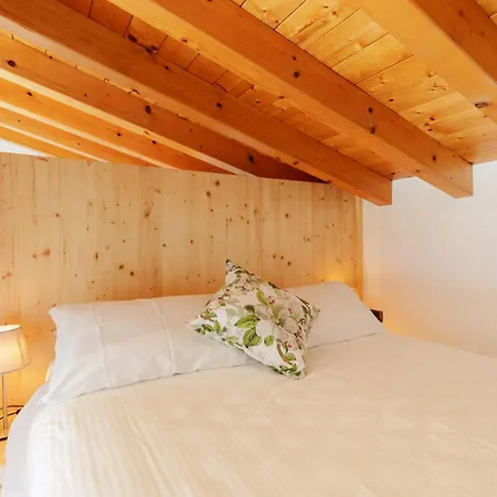 Charming Σιρμιόνε