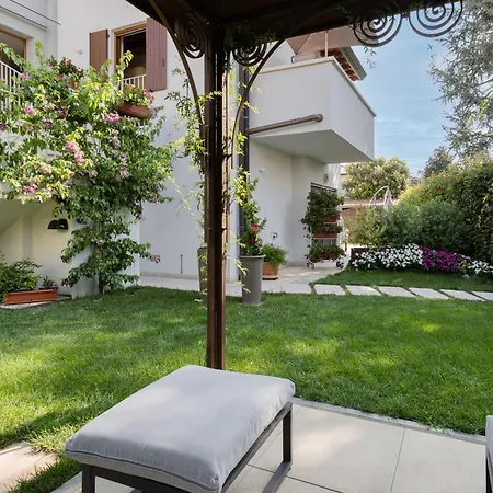 Charming 4* Σιρμιόνε