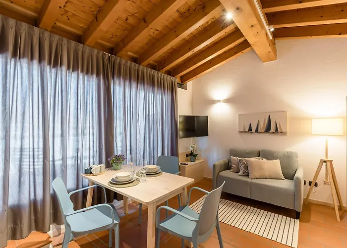 Bed & Breakfast Charming 3*