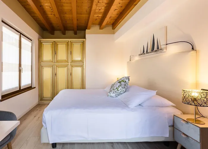 Bed & Breakfast Charming 3*
