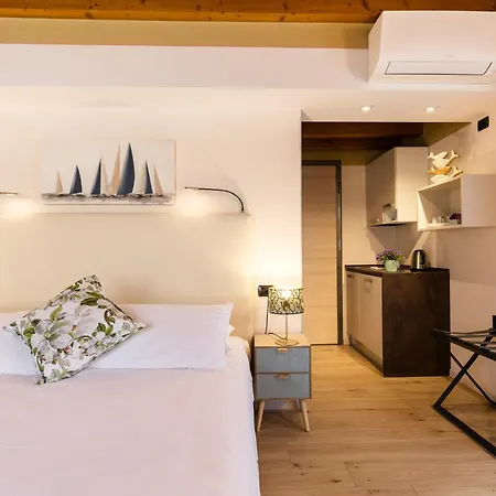 Charming Bed and breakfast 4*