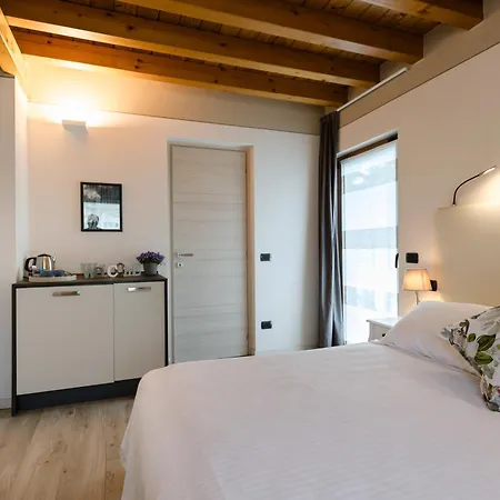 Bed and breakfast Charming Sirmione
