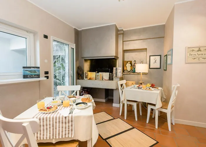 Charming Bed & Breakfast 3*