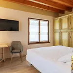 Charming Bed & Breakfast 3*